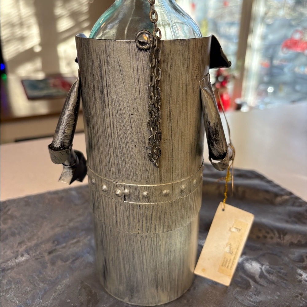 Berkeley Designs , Polished Metal Toolman Wine Or Liquor Holder - Picture 3 of 8